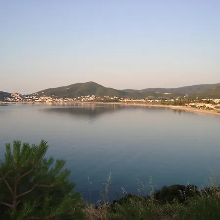 Kavala Lägenhetshotell Nea Iraklitsa